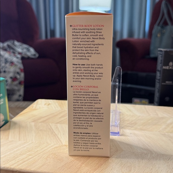 NEXXT Glitter Body Lotion - Pink - Picture 2 of 3